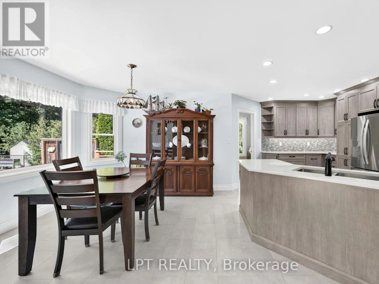 10011 Jenna Road, Lambton Shores, ON, N0M 1T0 - 10