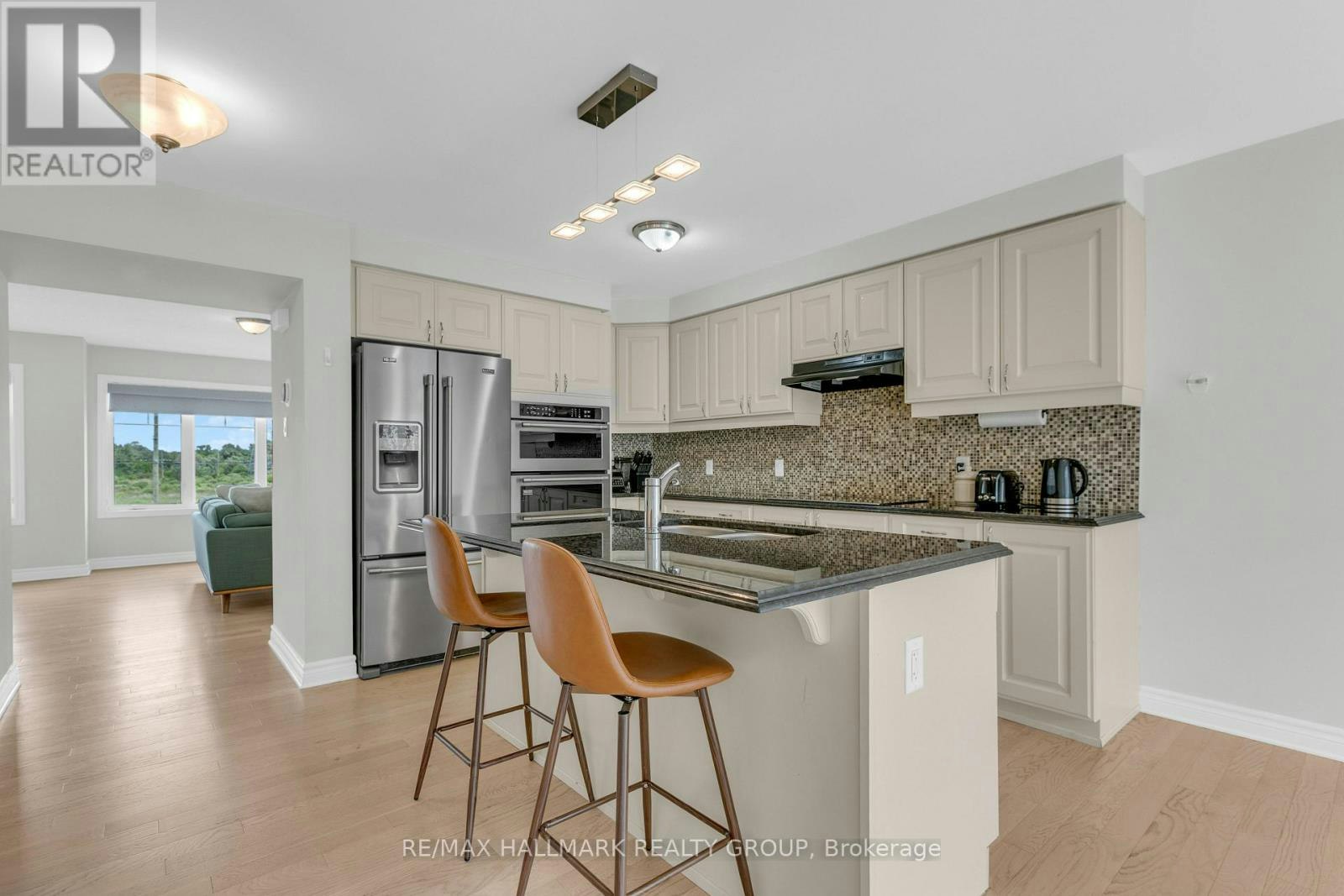 167 Gelderland Private, Ottawa, ON, K2V 0H8 - 8