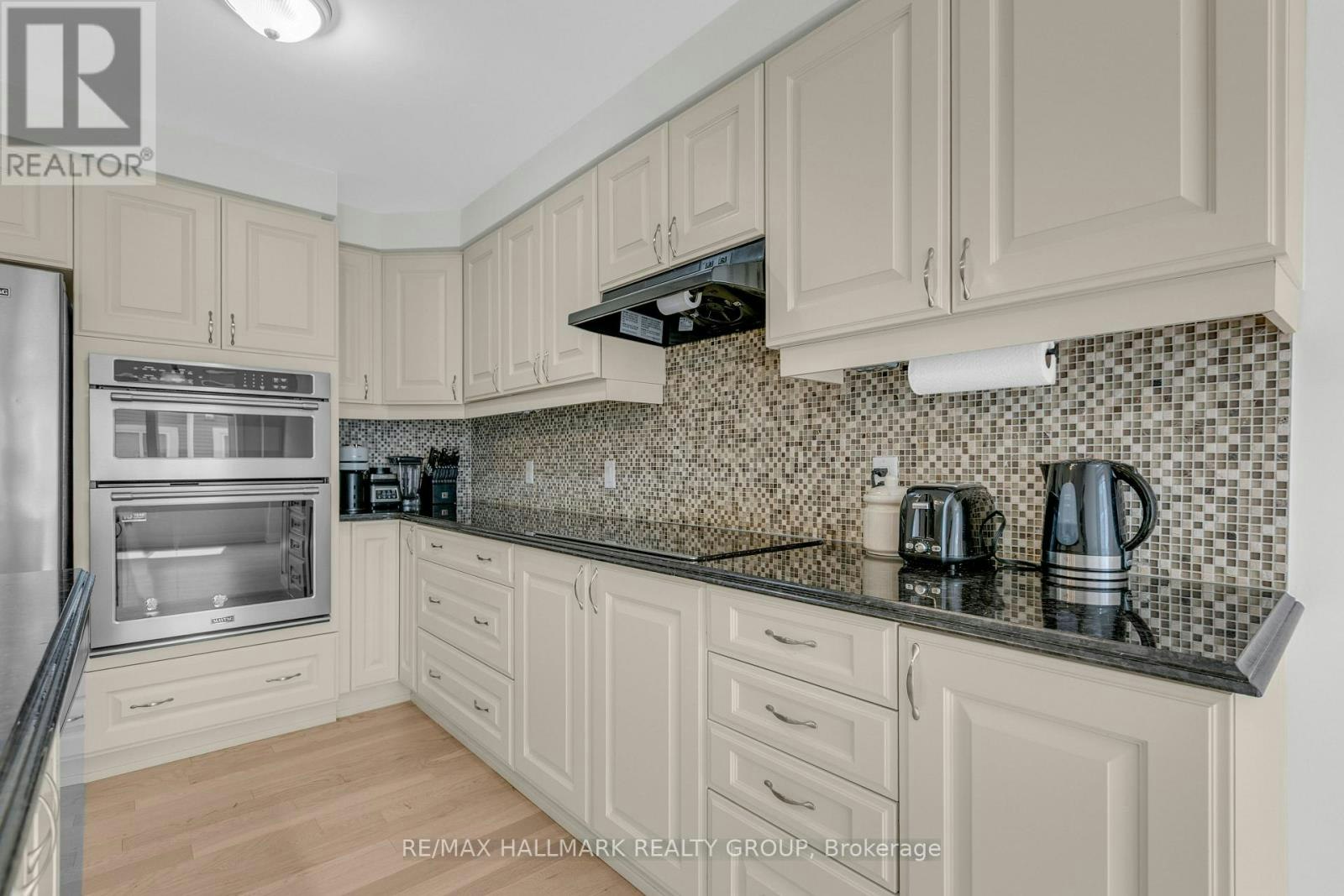 167 Gelderland Private, Ottawa, ON, K2V 0H8 - 11