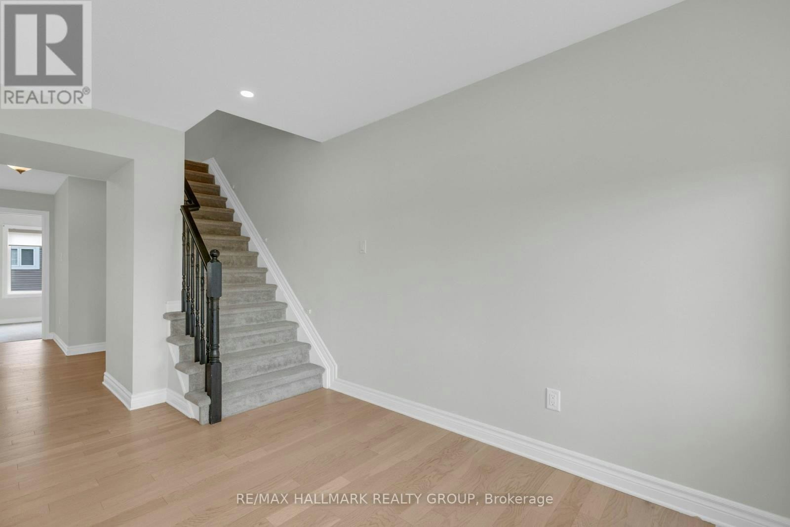 167 Gelderland Private, Ottawa, ON, K2V 0H8 - 15