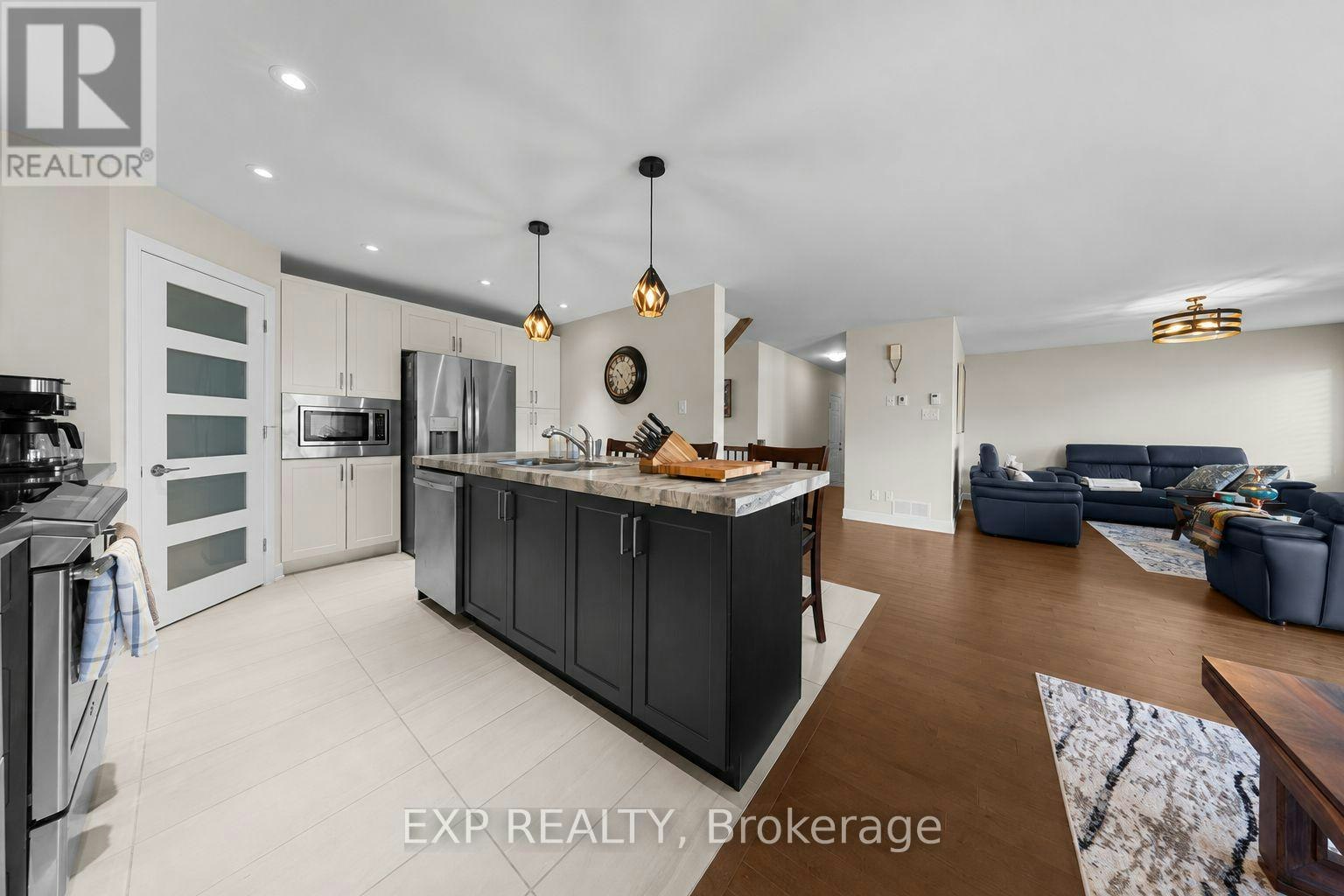 153 Sunset Crescent, Russell, ON, K4R 0E4 - 13