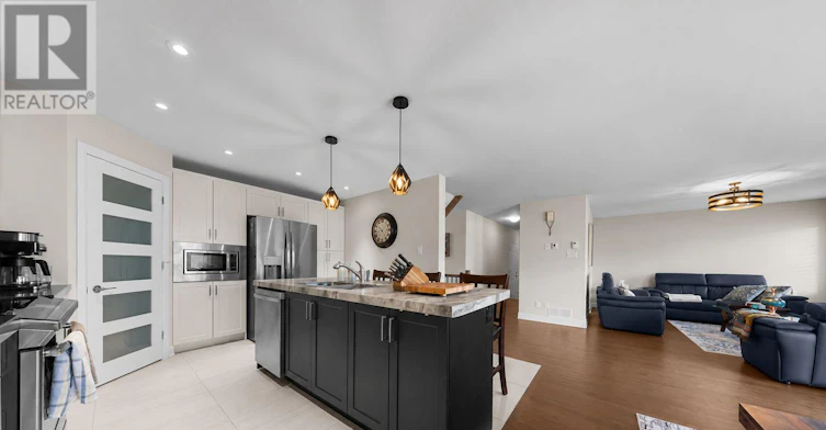 153 Sunset Crescent, Russell, ON, K4R 0E4 - 13