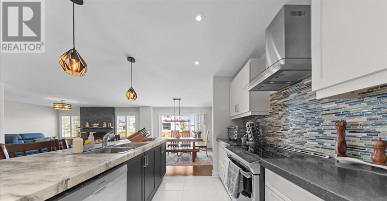 153 Sunset Crescent, Russell, ON, K4R 0E4 - 12