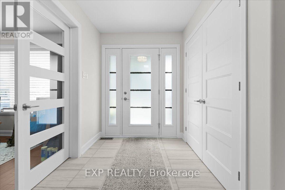 153 Sunset Crescent, Russell, ON, K4R 0E4 - 3