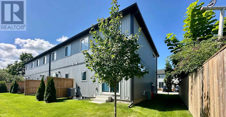 30 121a Moffatt Street, St. Catharines, ON, L2P 0G4 - 3