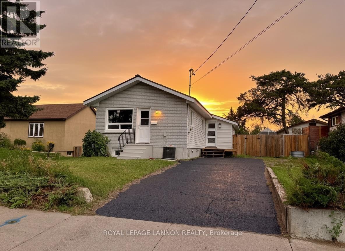 330 Arundel Street, Thunder Bay, ON, P7A 1L3
