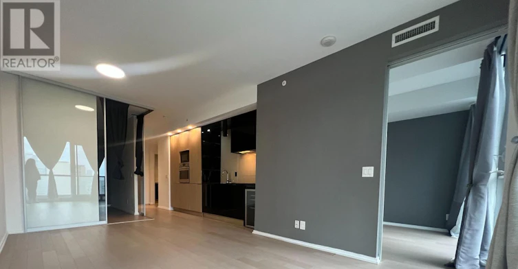2901-70 Temperance Street, Toronto, ON, M5H 0B1 - 4