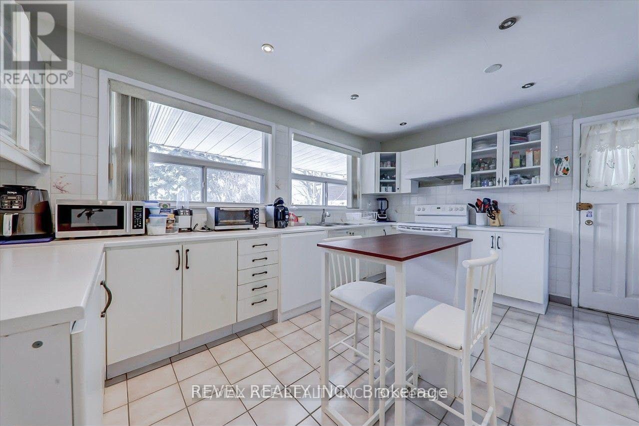 MAIN-15 Strandhill Road, Toronto, ON, M1J 3A8 - 11