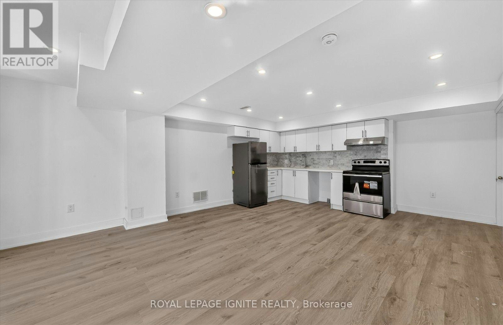 BSMT-133 Dance Act Avenue, Oshawa, ON, L1H 0H4 - 7