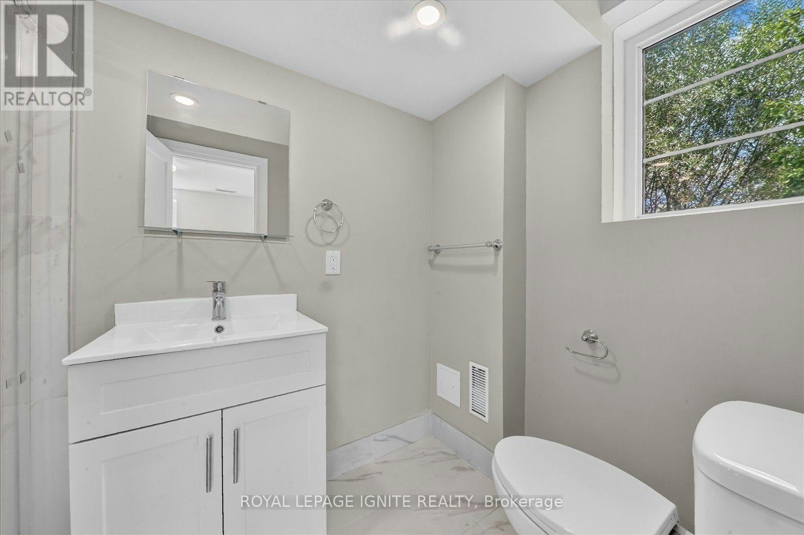BSMT-133 Dance Act Avenue, Oshawa, ON, L1H 0H4 - 19