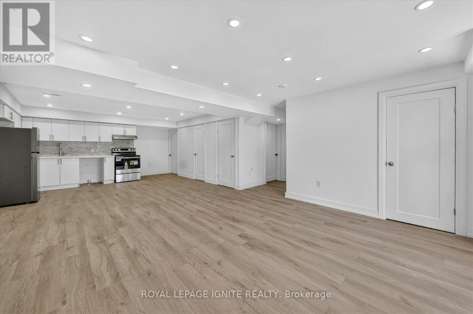 BSMT-133 Dance Act Avenue, Oshawa, ON, L1H 0H4 - 9