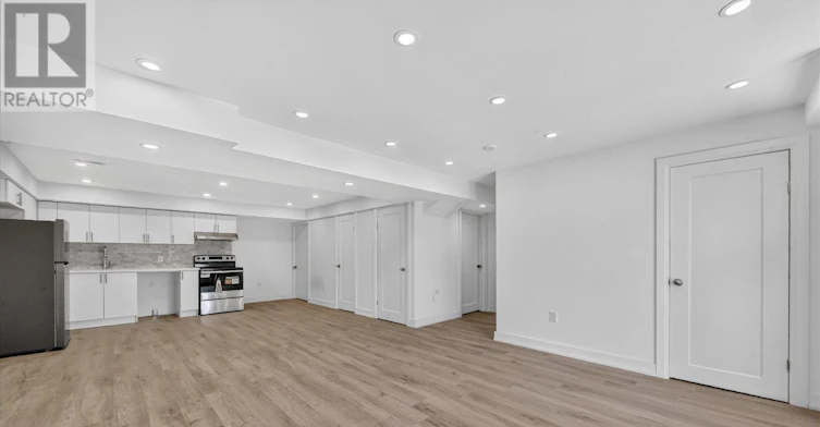 BSMT-133 Dance Act Avenue, Oshawa, ON, L1H 0H4 - 9