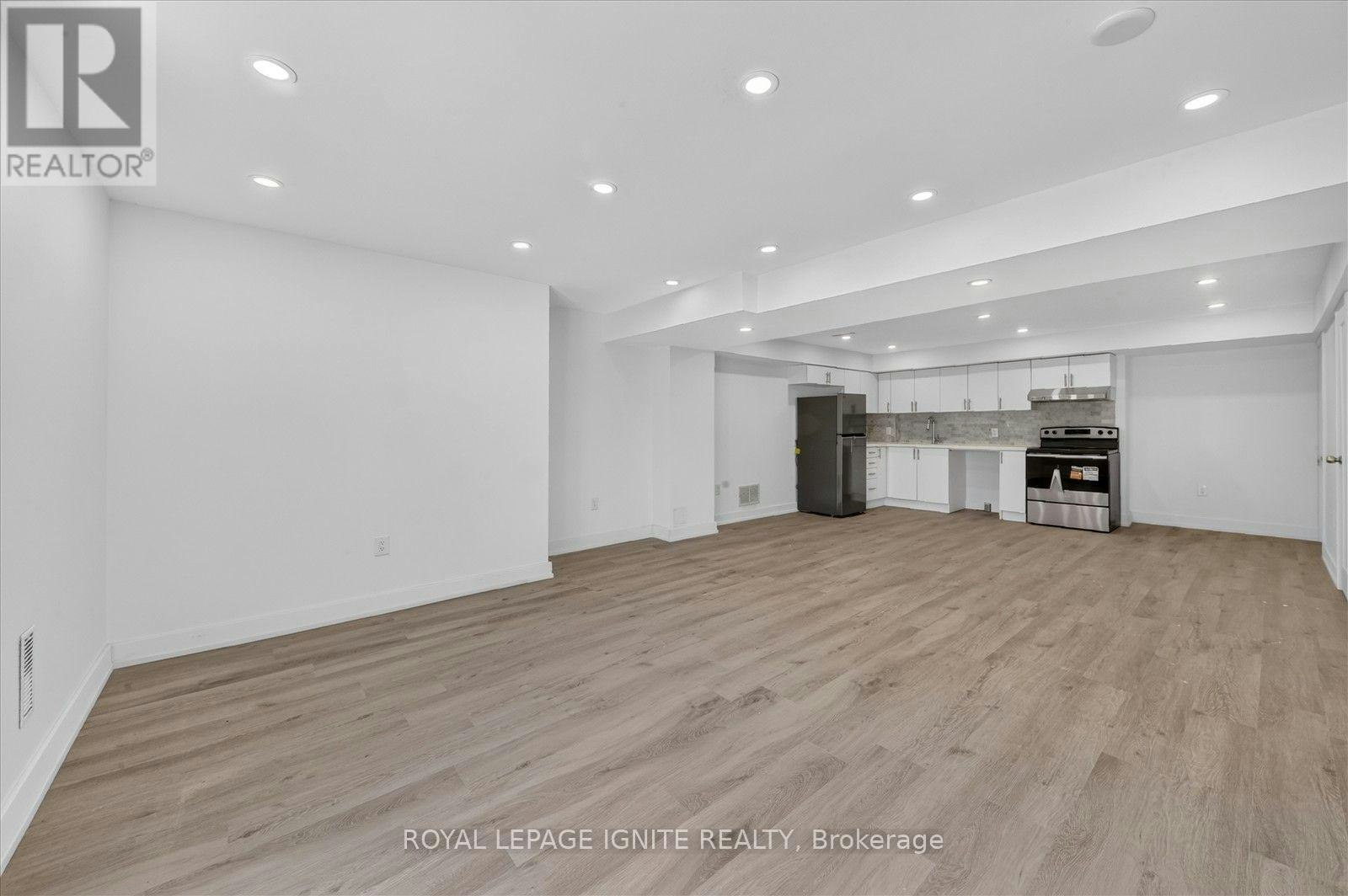 BSMT-133 Dance Act Avenue, Oshawa, ON, L1H 0H4 - 8