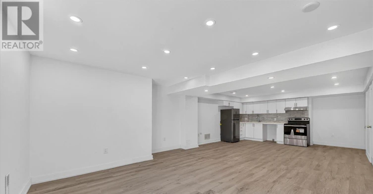BSMT-133 Dance Act Avenue, Oshawa, ON, L1H 0H4 - 8