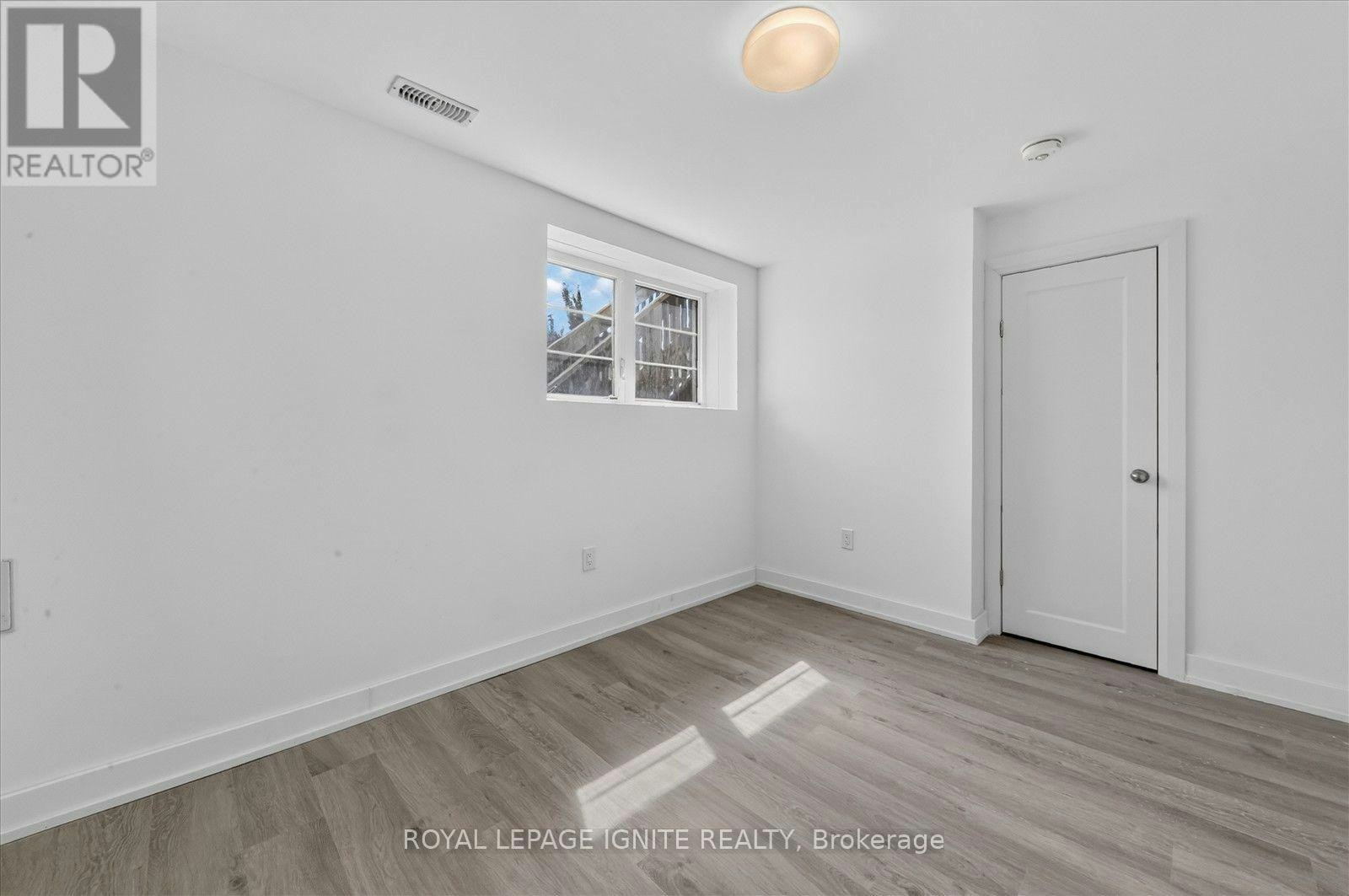 BSMT-133 Dance Act Avenue, Oshawa, ON, L1H 0H4 - 17