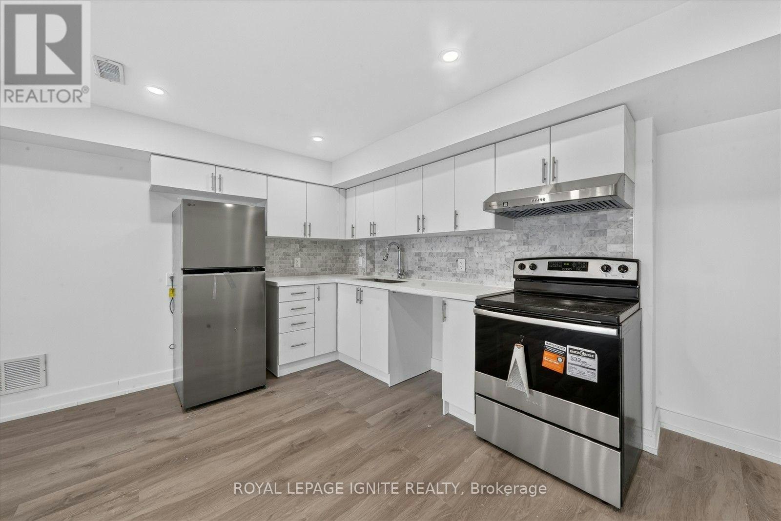 BSMT-133 Dance Act Avenue, Oshawa, ON, L1H 0H4 - 12
