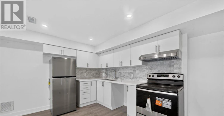 BSMT-133 Dance Act Avenue, Oshawa, ON, L1H 0H4 - 12