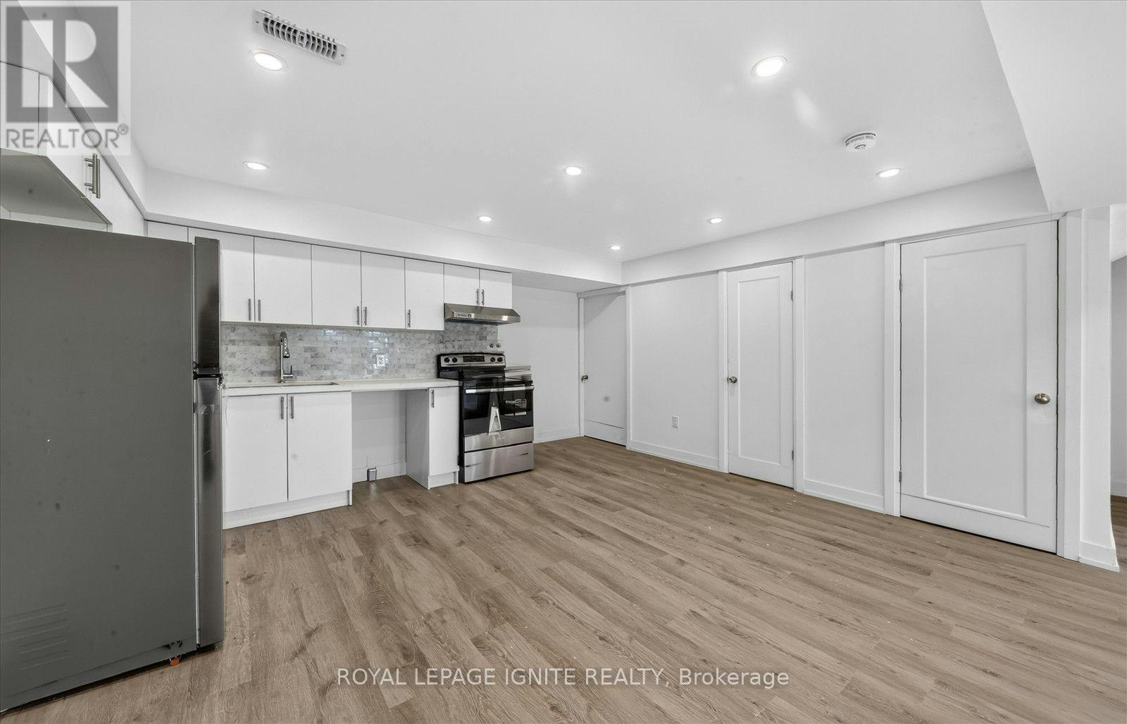 BSMT-133 Dance Act Avenue, Oshawa, ON, L1H 0H4 - 10