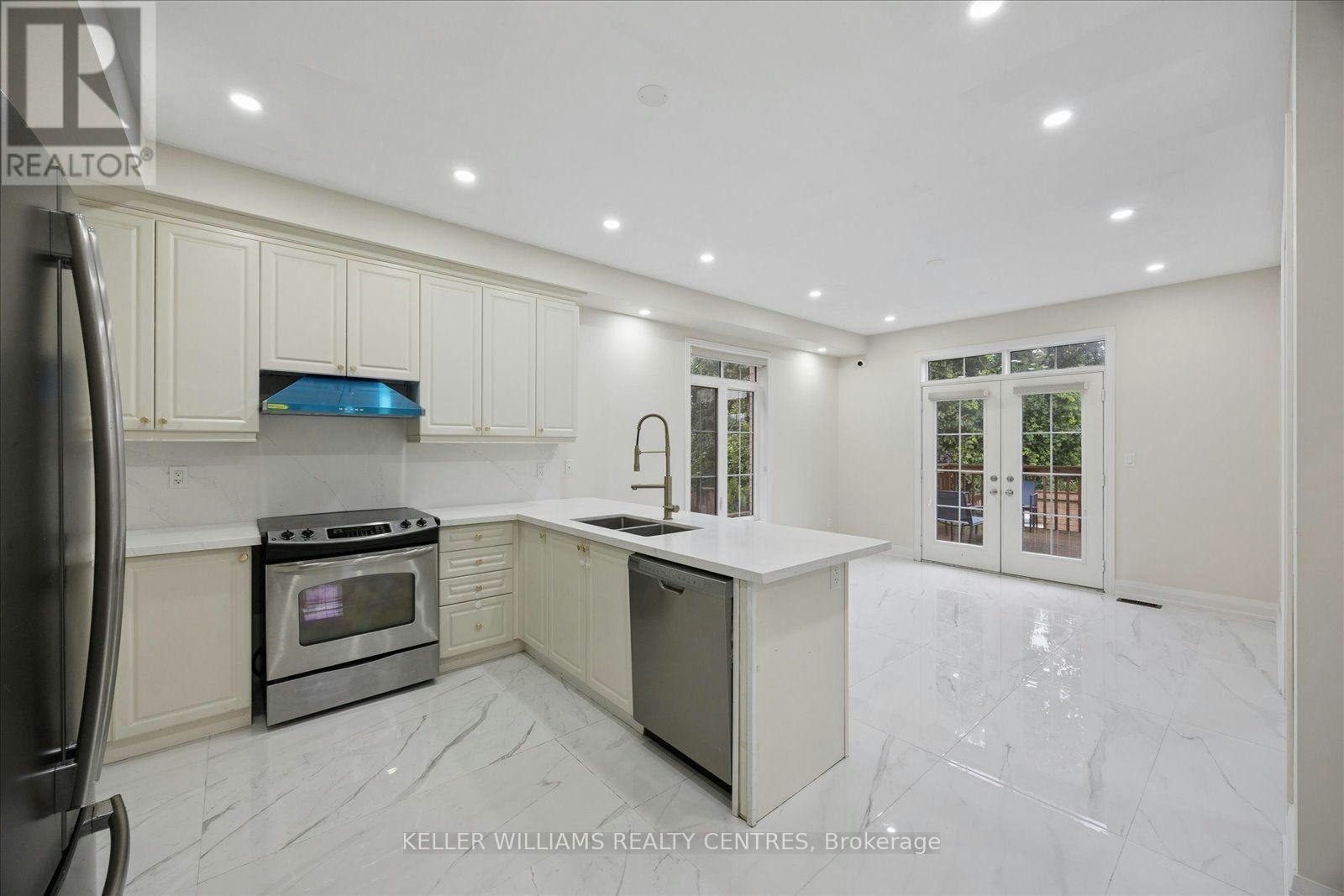 277 Gibson Circle, Bradford West Gwillimbury, ON, L3Z 0X2 - 38