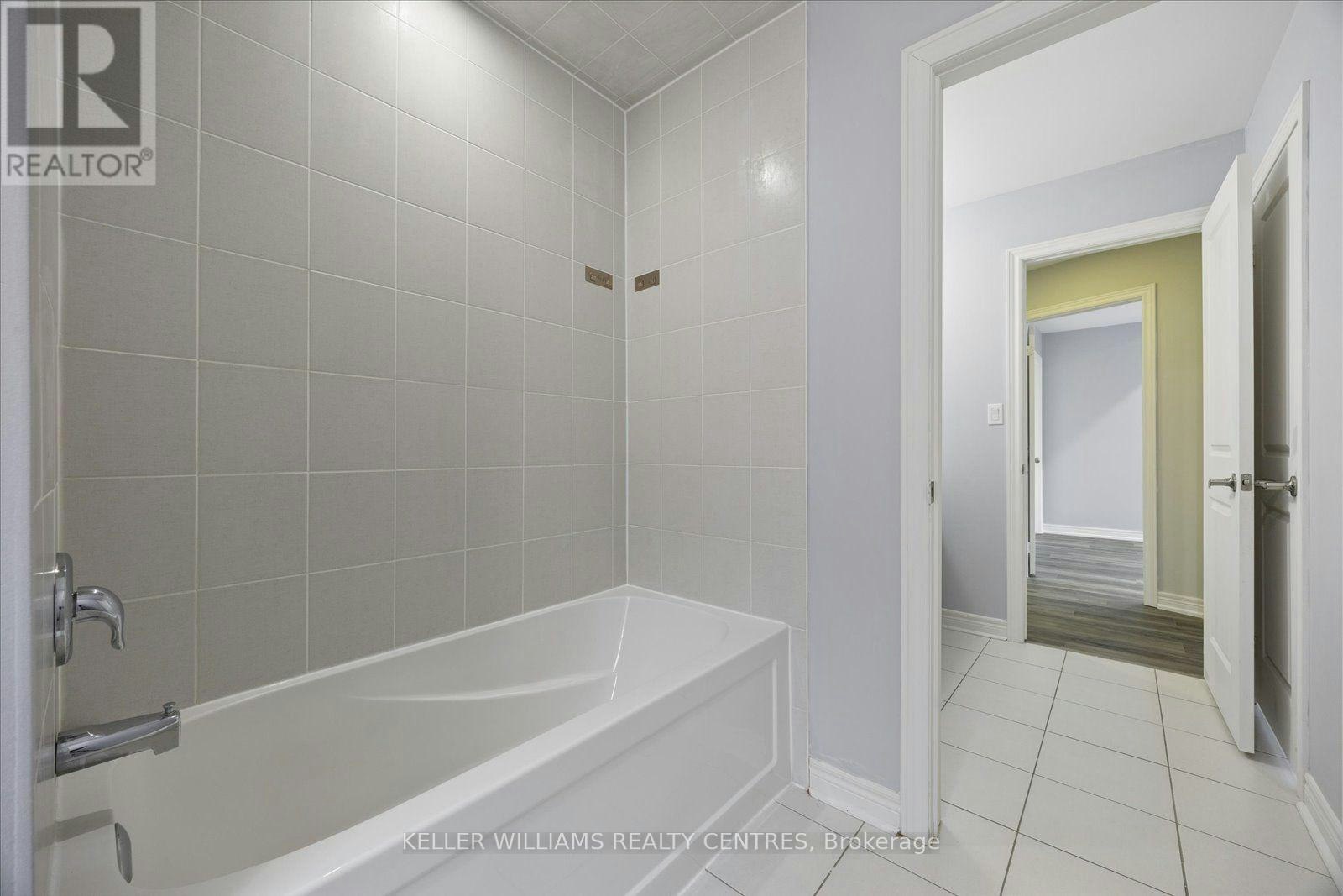 277 Gibson Circle, Bradford West Gwillimbury, ON, L3Z 0X2 - 28