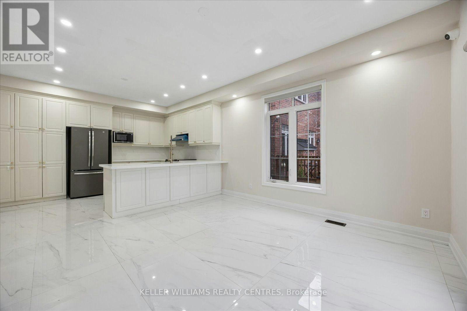 277 Gibson Circle, Bradford West Gwillimbury, ON, L3Z 0X2 - 9
