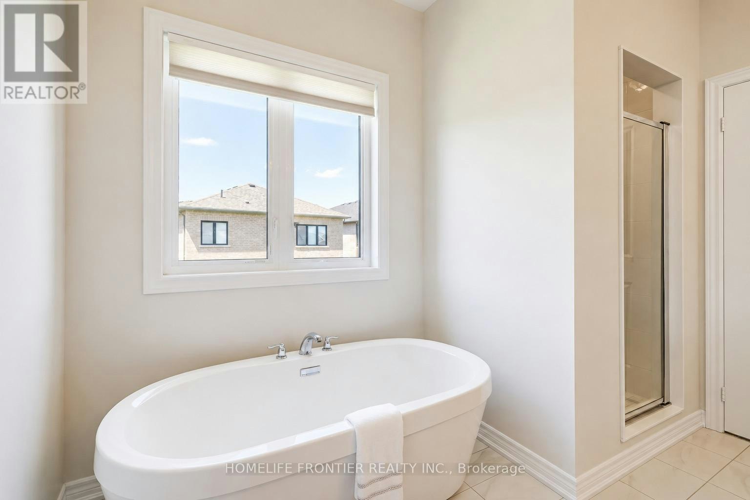 879 Plum Place, Milton, ON, L9E 1E1 - 14