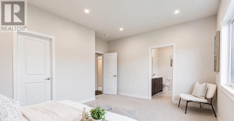 879 Plum Place, Milton, ON, L9E 1E1 - 12
