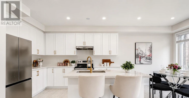 879 Plum Place, Milton, ON, L9E 1E1 - 6