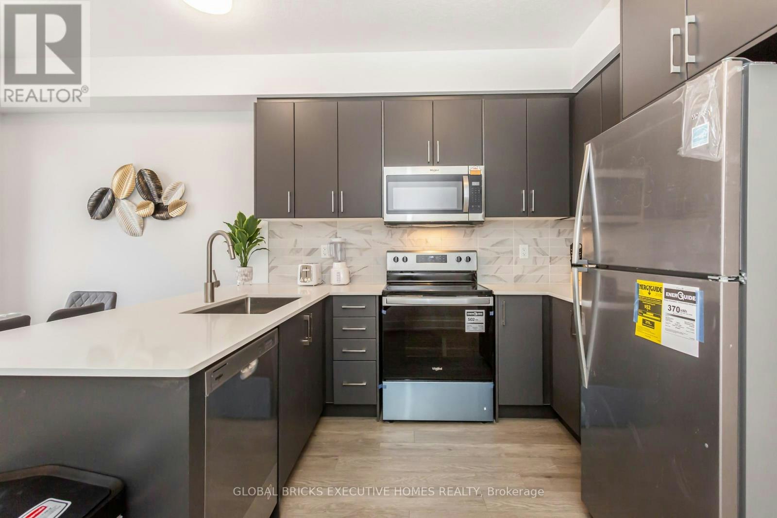 13-99 Rogers Street, Waterloo, ON, N2J 0G1 - 8