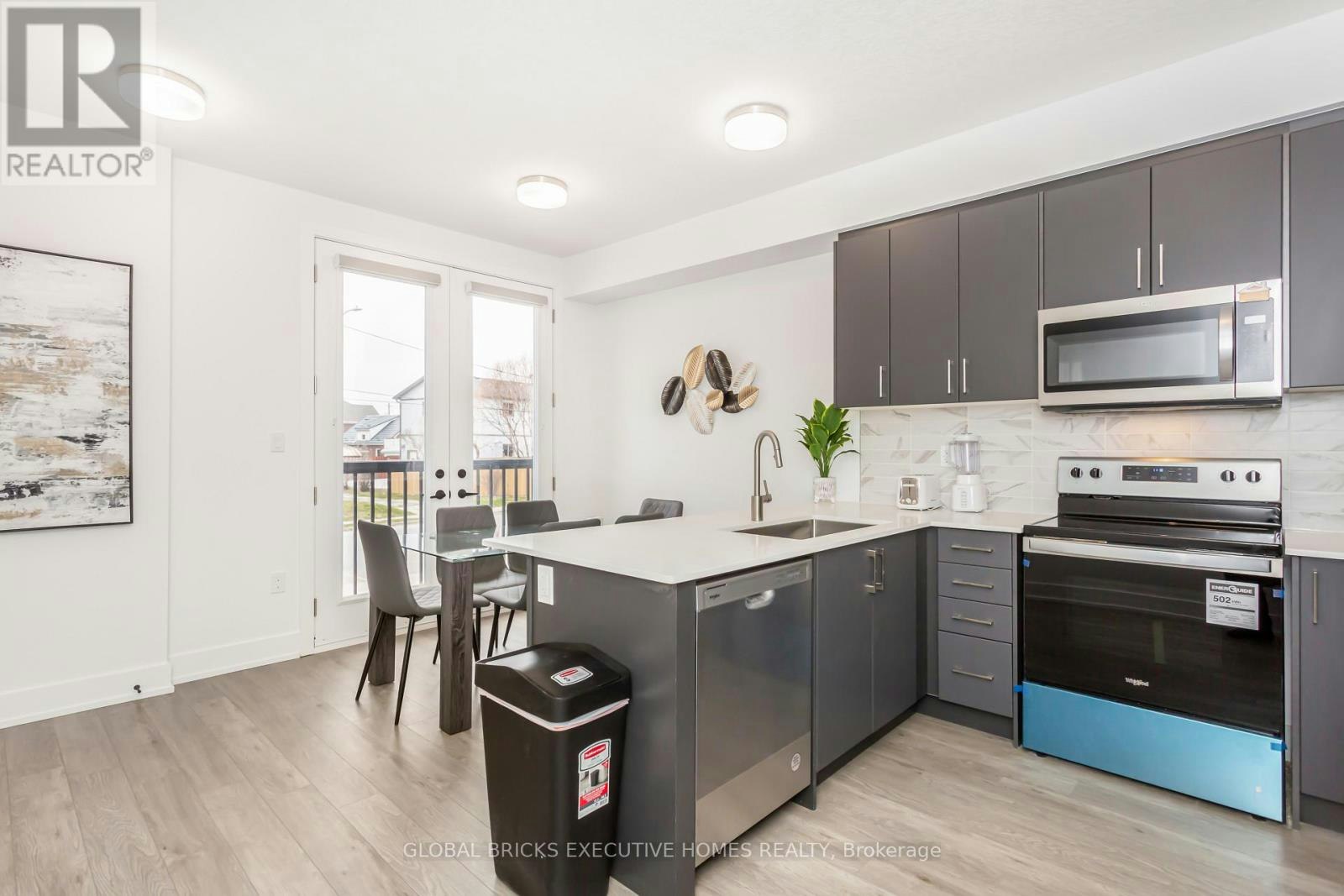 13-99 Rogers Street, Waterloo, ON, N2J 0G1 - 6
