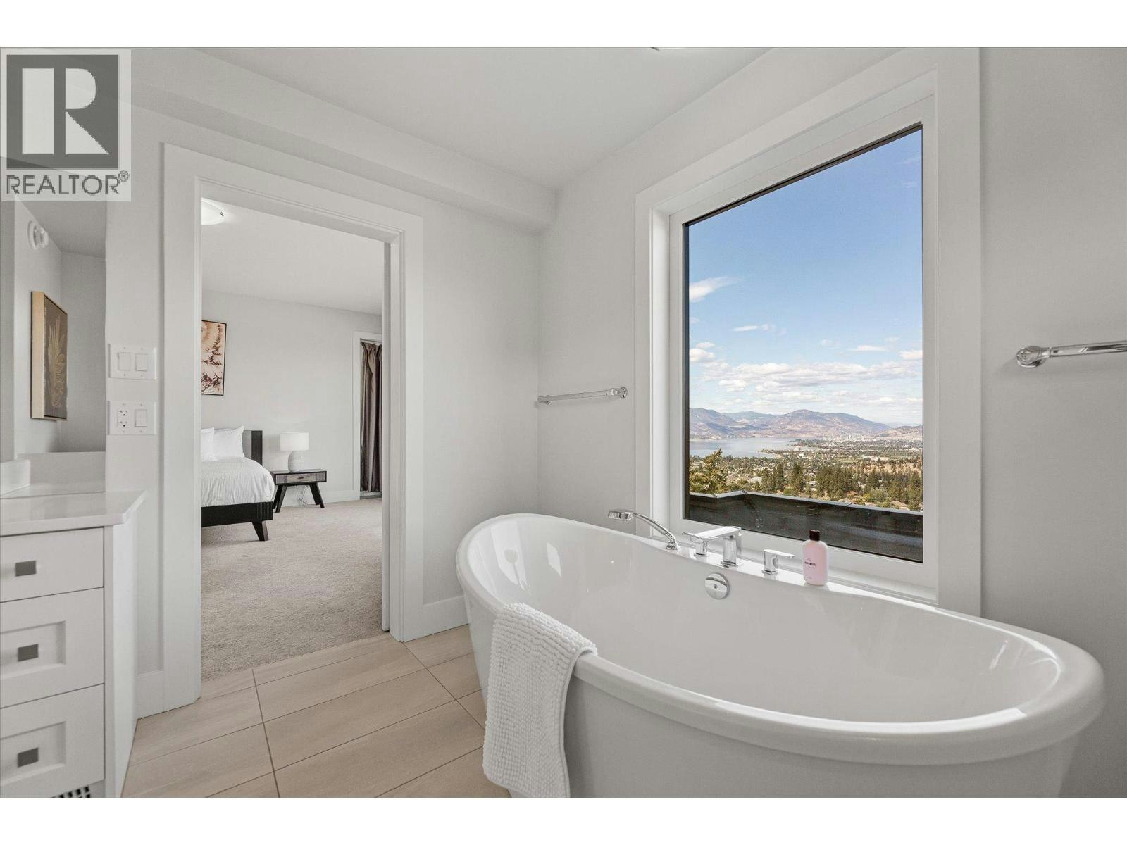980 Ledgeview Court, Kelowna, BC, V1W 5M6 - 28