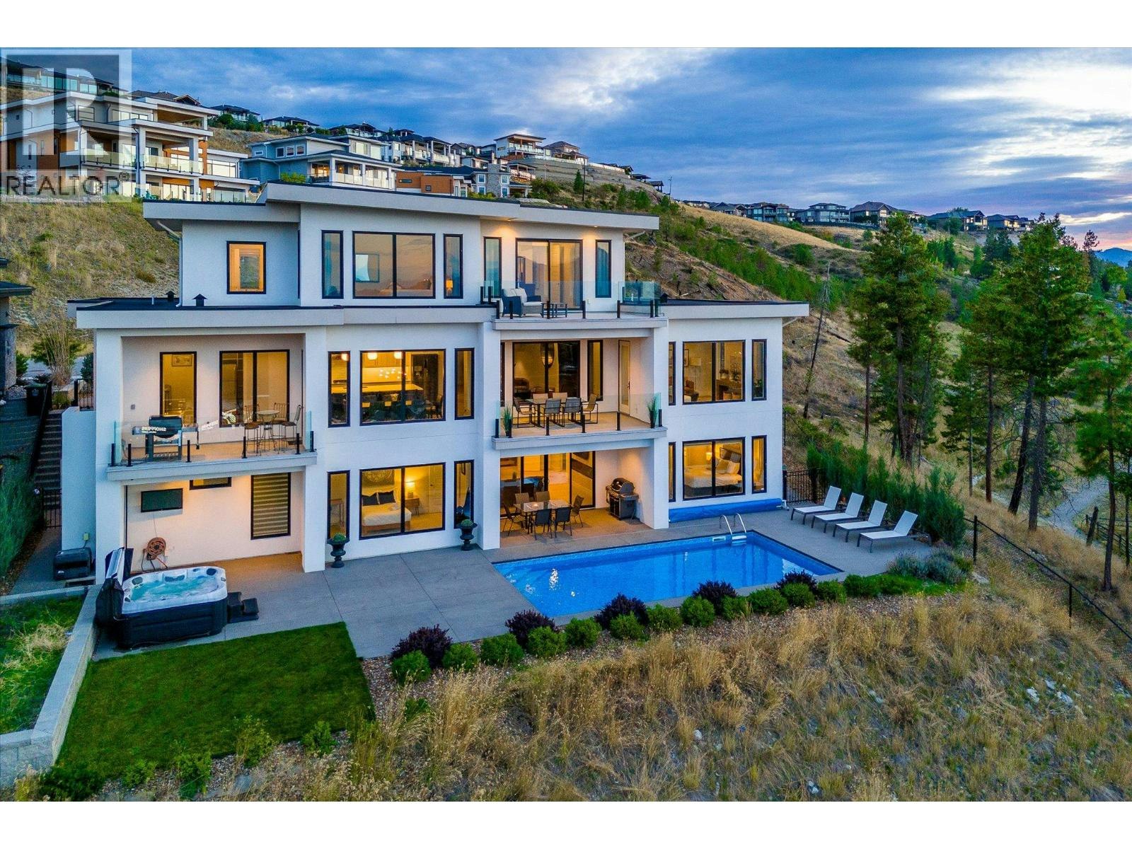980 Ledgeview Court, Kelowna, BC, V1W 5M6 - 2