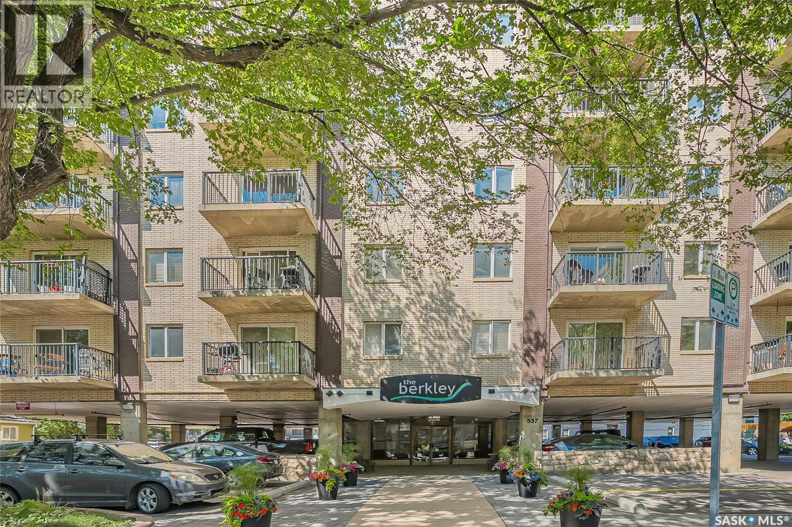 Penthouse B-537 4th Avenue N, Saskatoon, SK, S7K 2M6
