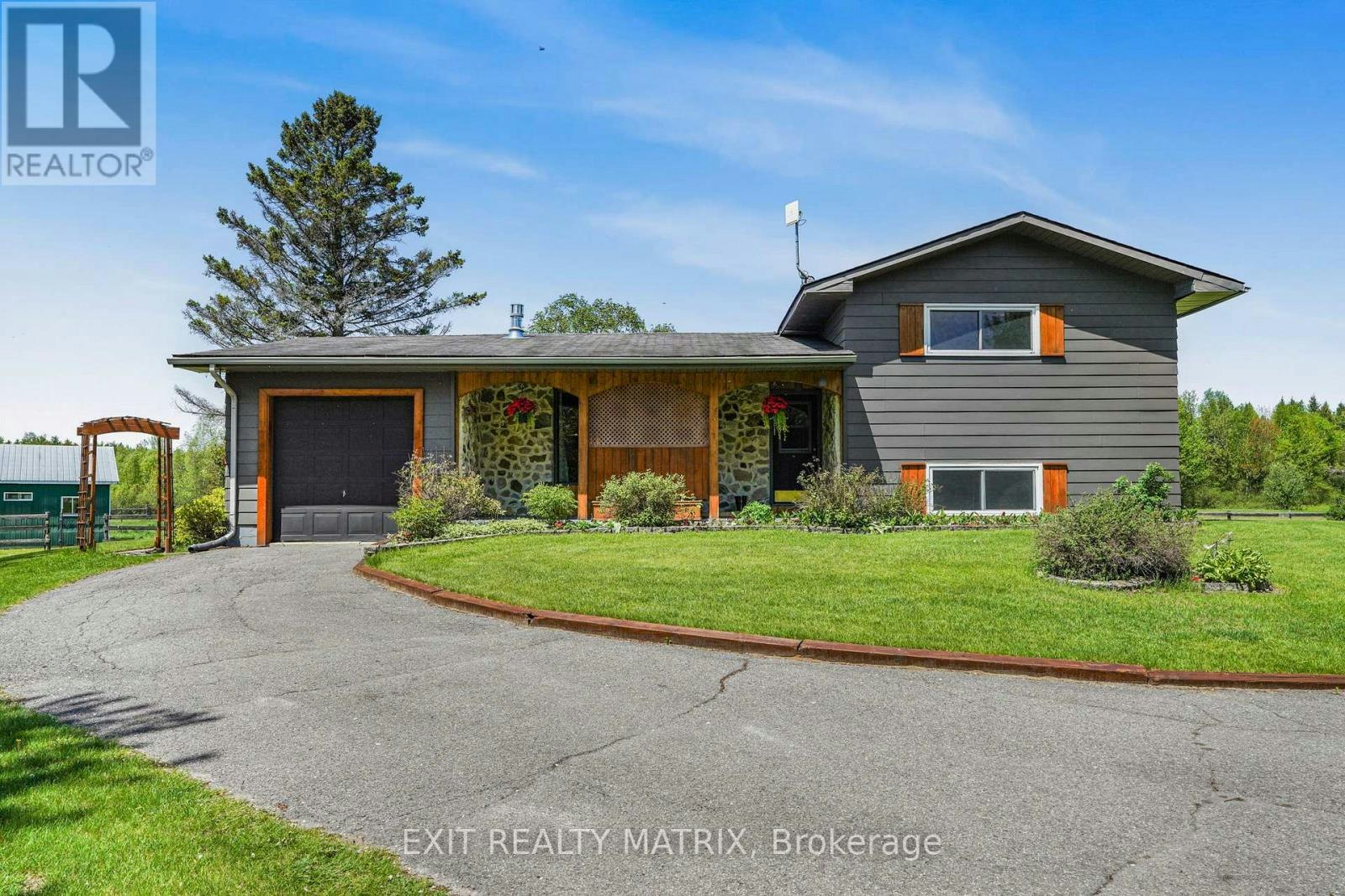 6416 Saumure Road, Limoges, ON, K0A 2M0