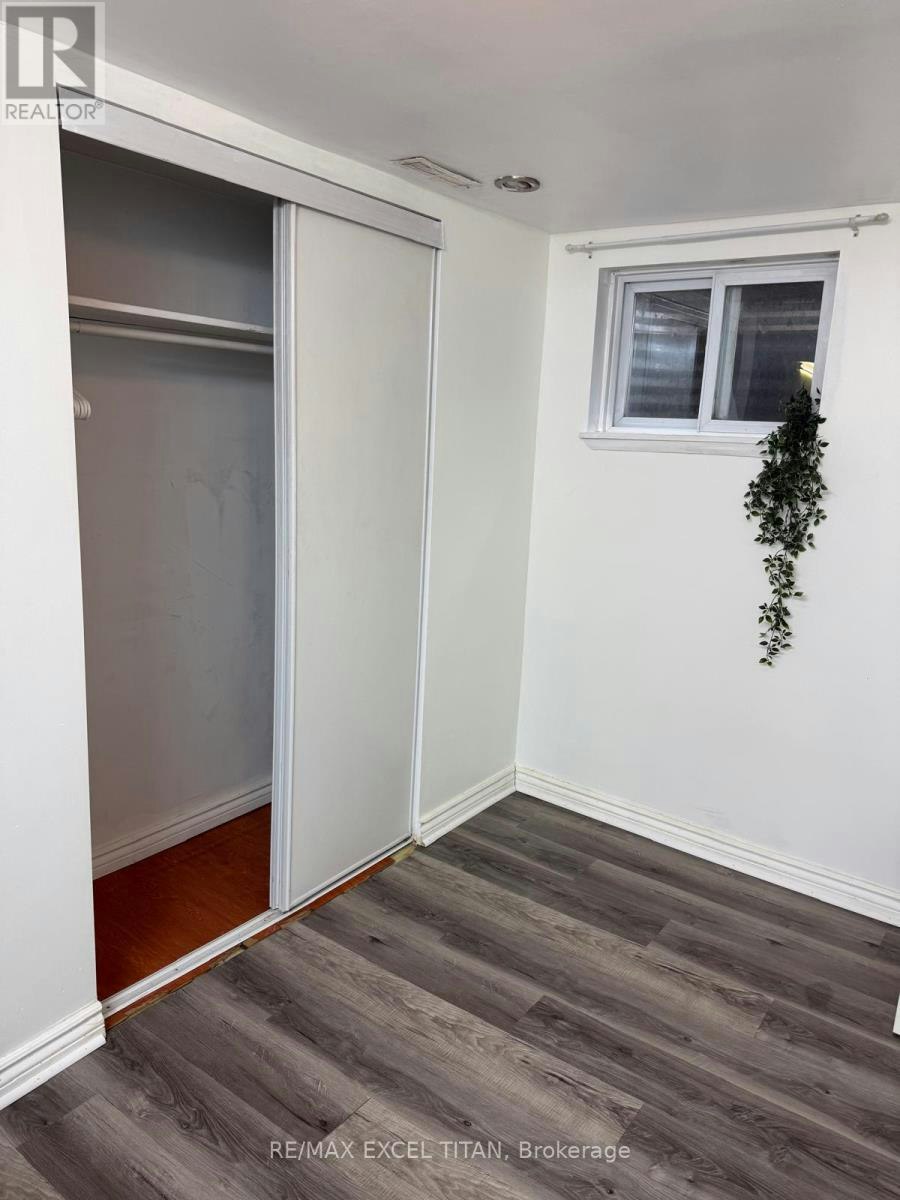 35 Cairnside Crescent, Toronto, ON, M2J 3M9 - 23