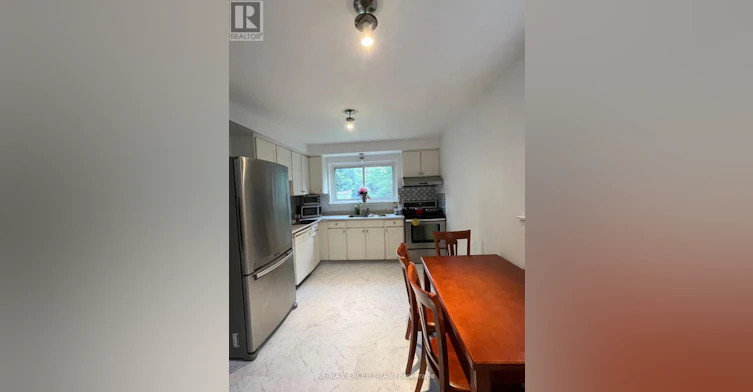 35 Cairnside Crescent, Toronto, ON, M2J 3M9 - 8