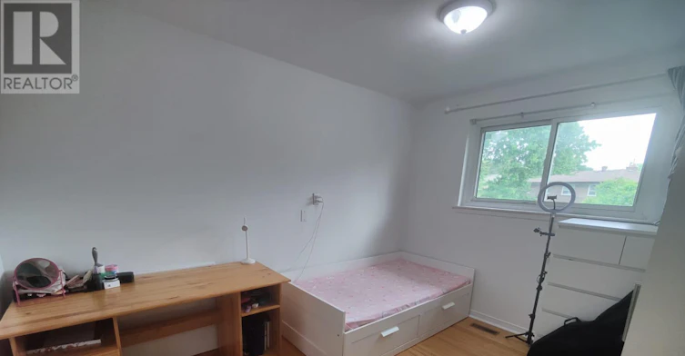 35 Cairnside Crescent, Toronto, ON, M2J 3M9 - 16