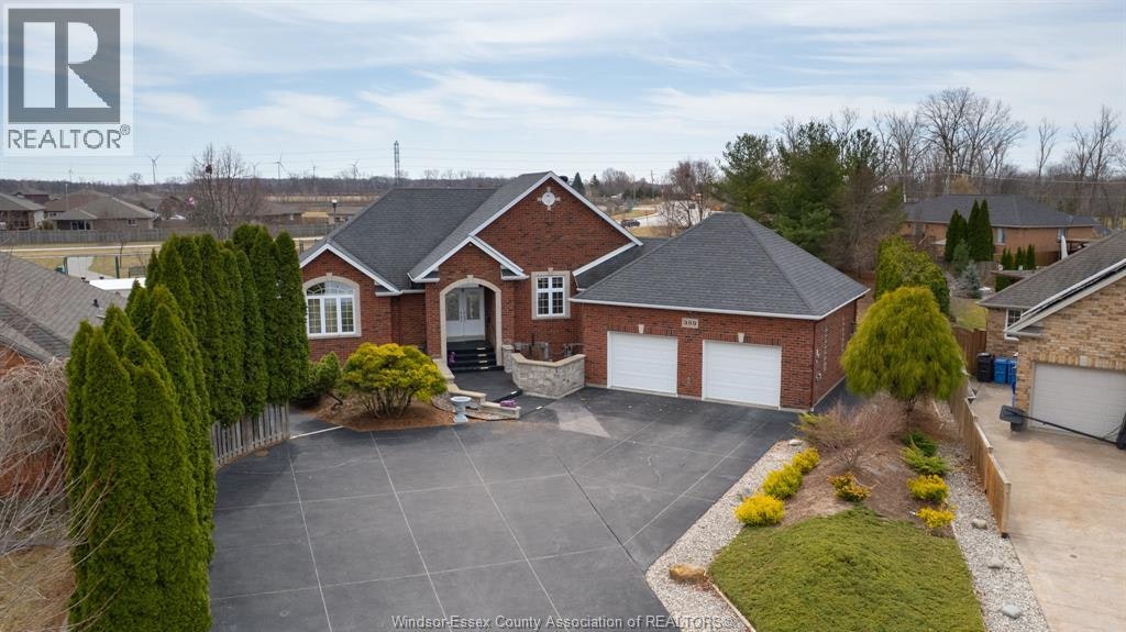 389 Pinehurst Drive, Lakeshore, ON, N8L 0X4