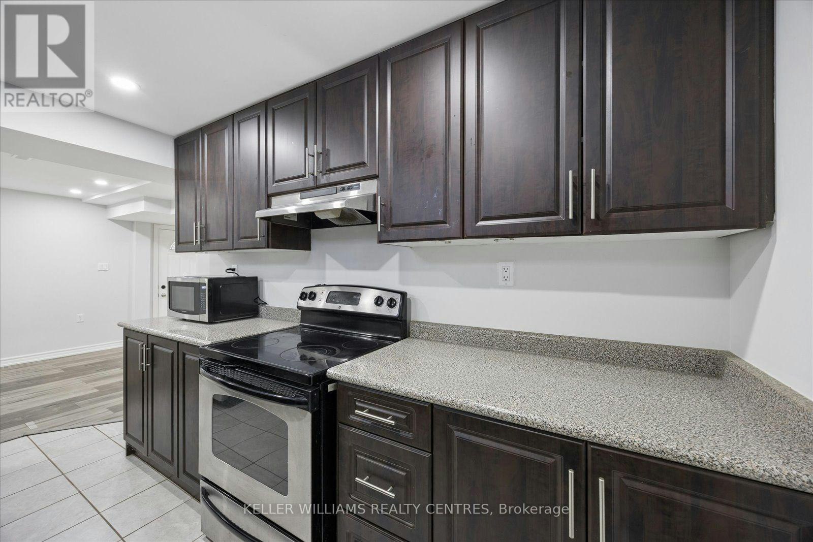 BASEMENT 1-277 Gibson Circle, Bradford West Gwillimbury, ON, L3Z 0X2 - 9