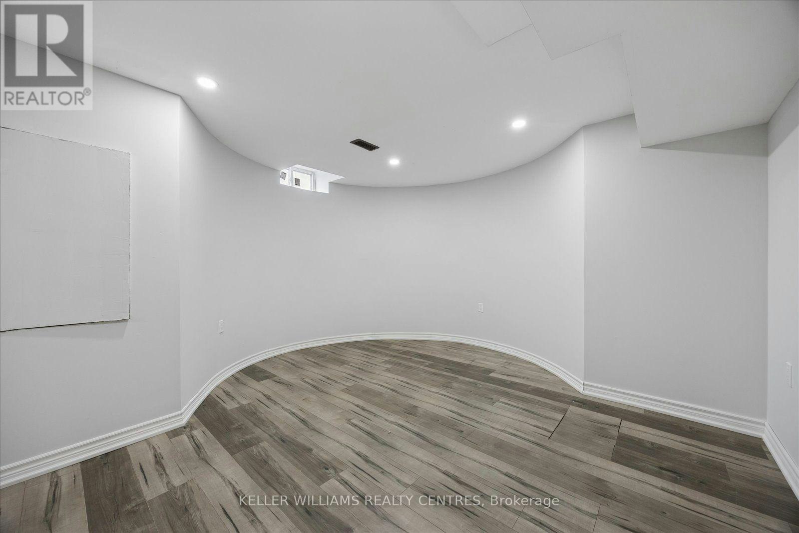 BASEMENT 2-277 Gibson Circle, Bradford West Gwillimbury, ON, L3Z 0X2 - 9