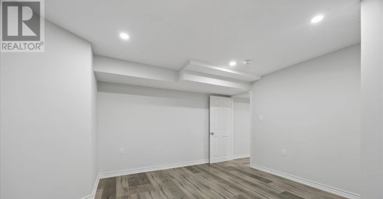 BASEMENT 2-277 Gibson Circle, Bradford West Gwillimbury, ON, L3Z 0X2 - 10