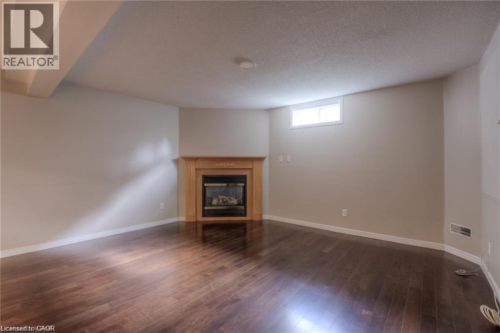 2-8 Melran Drive, Cambridge, ON, N3C 4C1 - 5