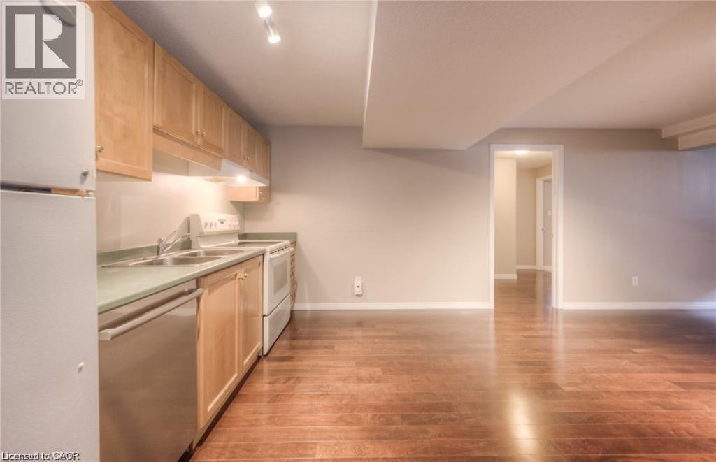 2-8 Melran Drive, Cambridge, ON, N3C 4C1 - 12