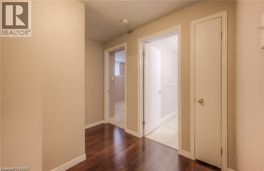 2-8 Melran Drive, Cambridge, ON, N3C 4C1 - 8