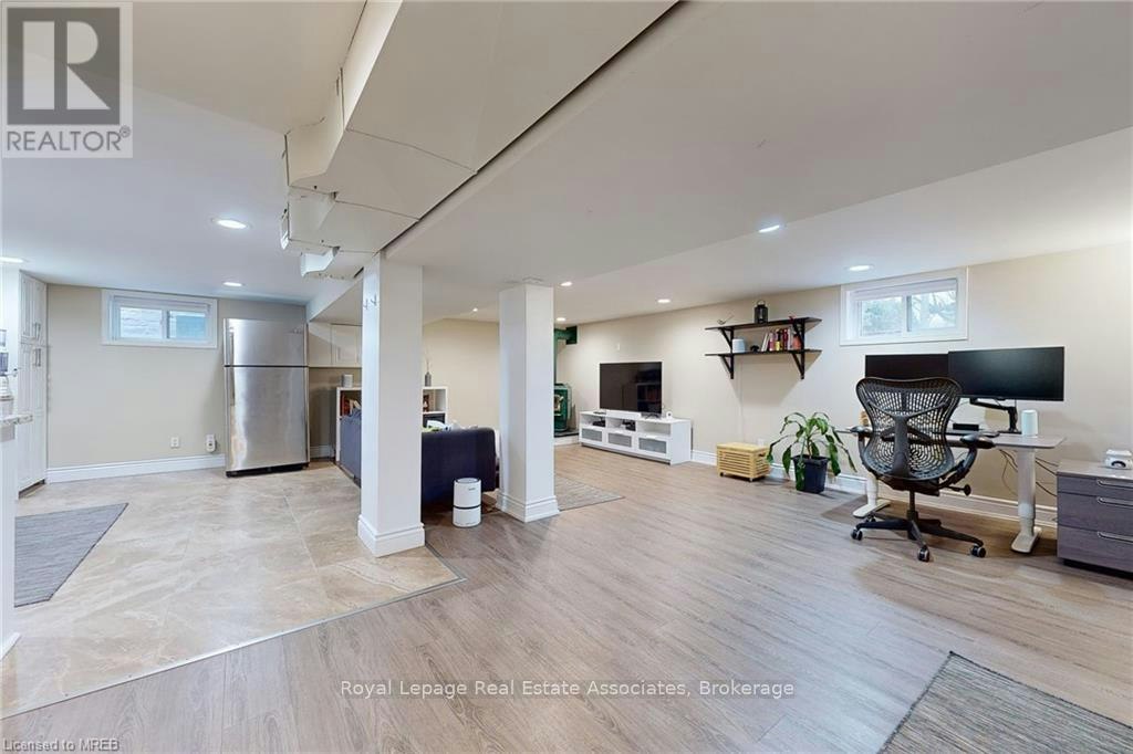 BASEMENT-925 Kingsway Drive, Burlington, ON, L7T 3J1 - 6