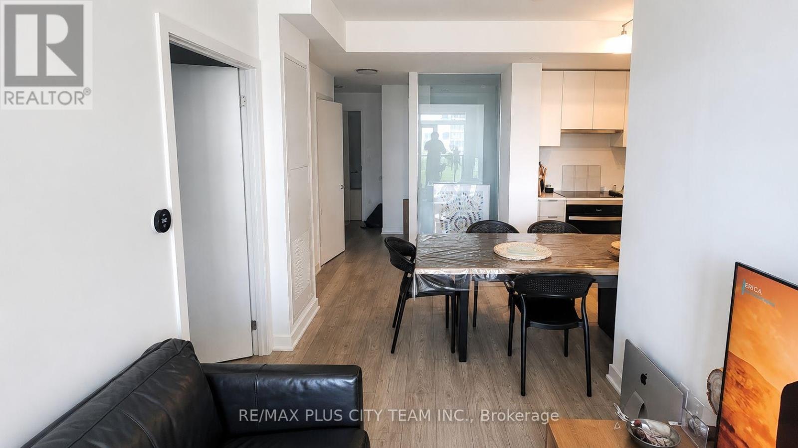 302-1007 The Queensway, Toronto, ON, M8Z 0C6 - 5