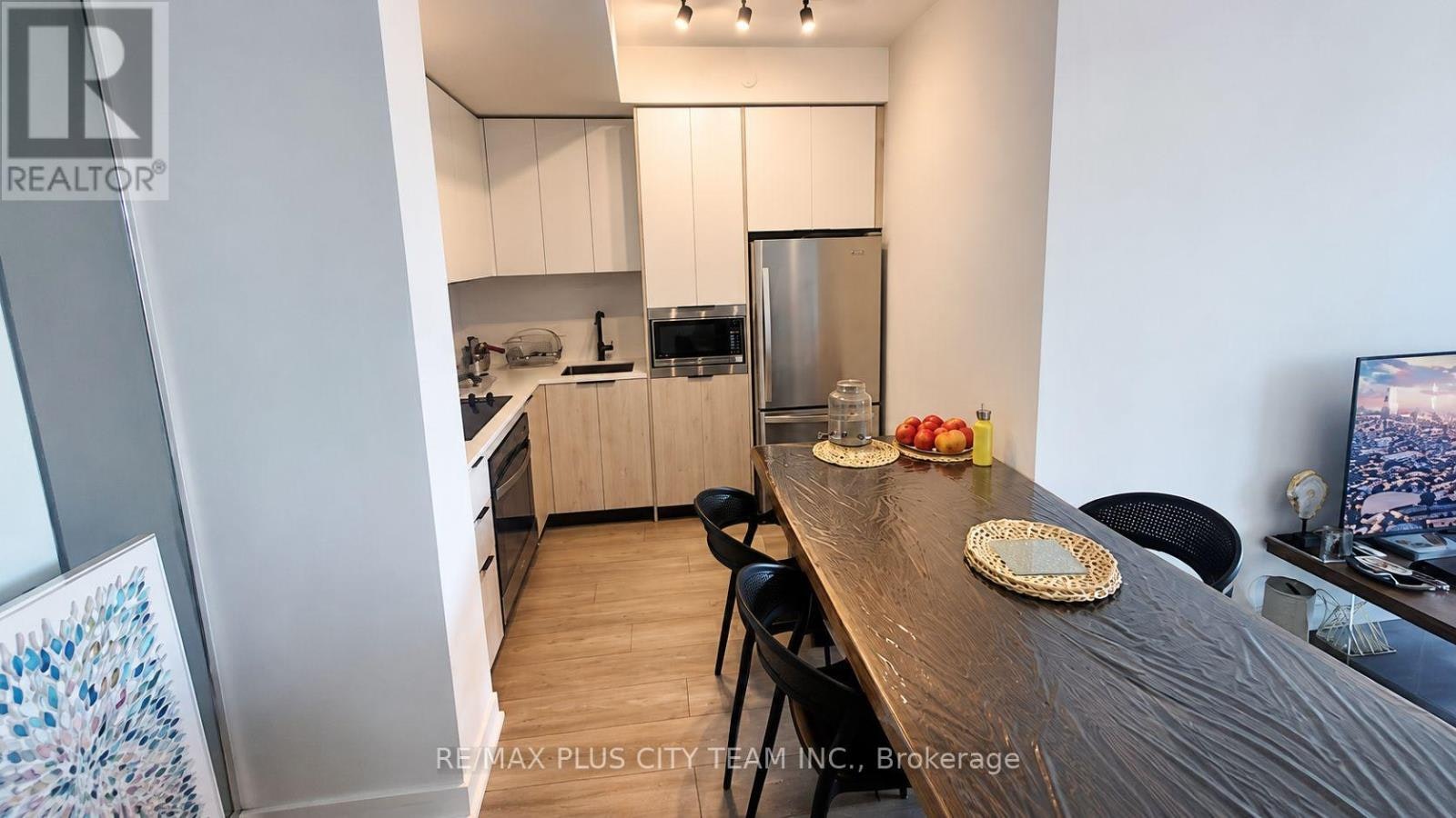 302-1007 The Queensway, Toronto, ON, M8Z 0C6 - 6