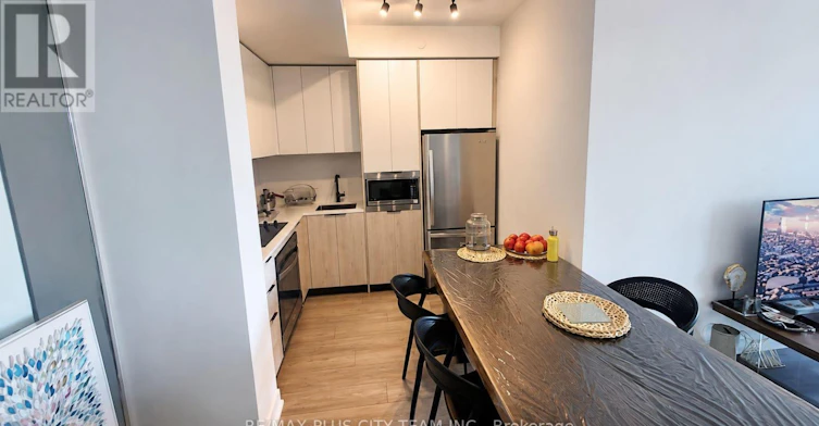 302-1007 The Queensway, Toronto, ON, M8Z 0C6 - 6