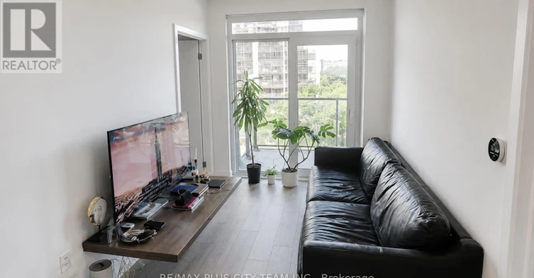 302-1007 The Queensway, Toronto, ON, M8Z 0C6 - 4
