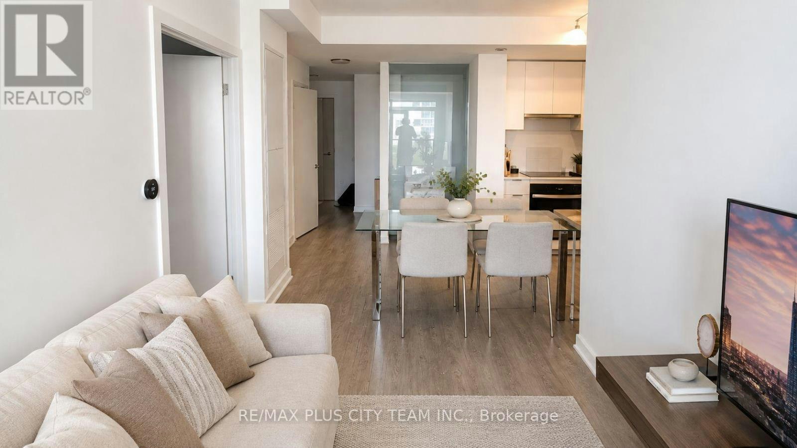 302-1007 The Queensway, Toronto, ON, M8Z 0C6 - 5
